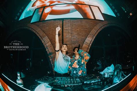 12 Rekomendasi Night Club di Jakarta, Ini Daftar Urutan Bar .